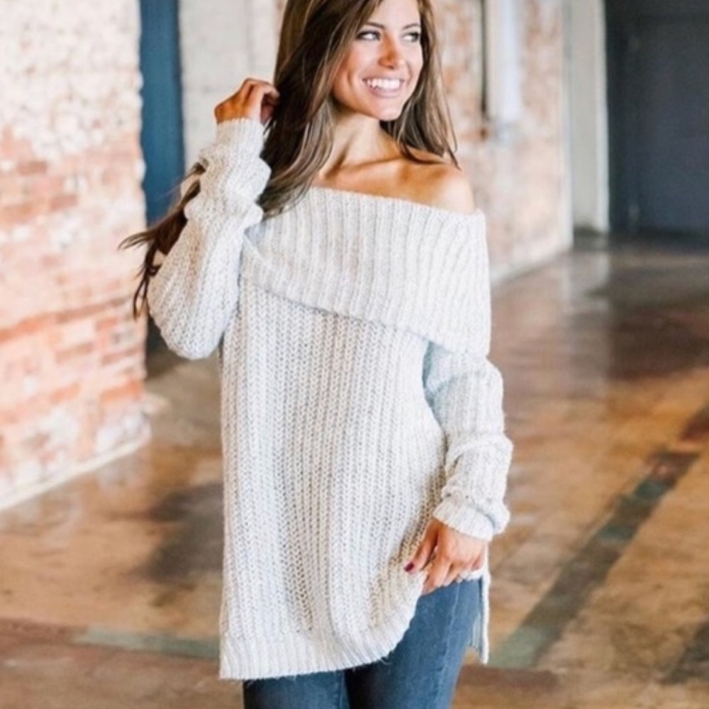 Illa Illa Off The Shoulder Knit Sweater Grey